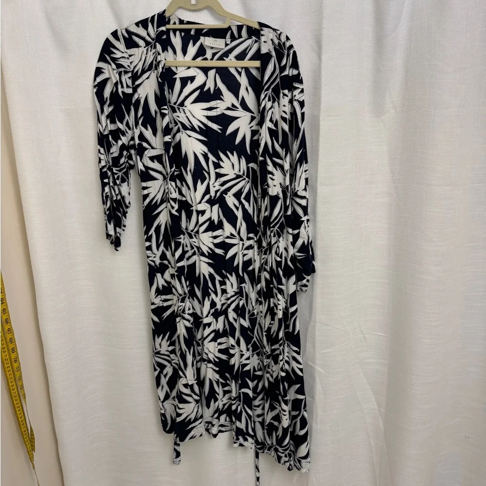 Navy and White Leaf Print Kimono Top - Picture 5 of 7